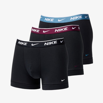 Nike Boxers-Chic Thread