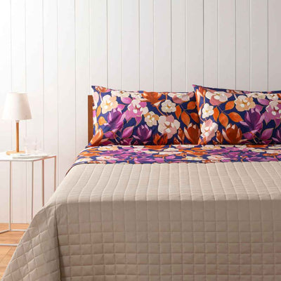 Bassetti Bed sheet-Chic Thread